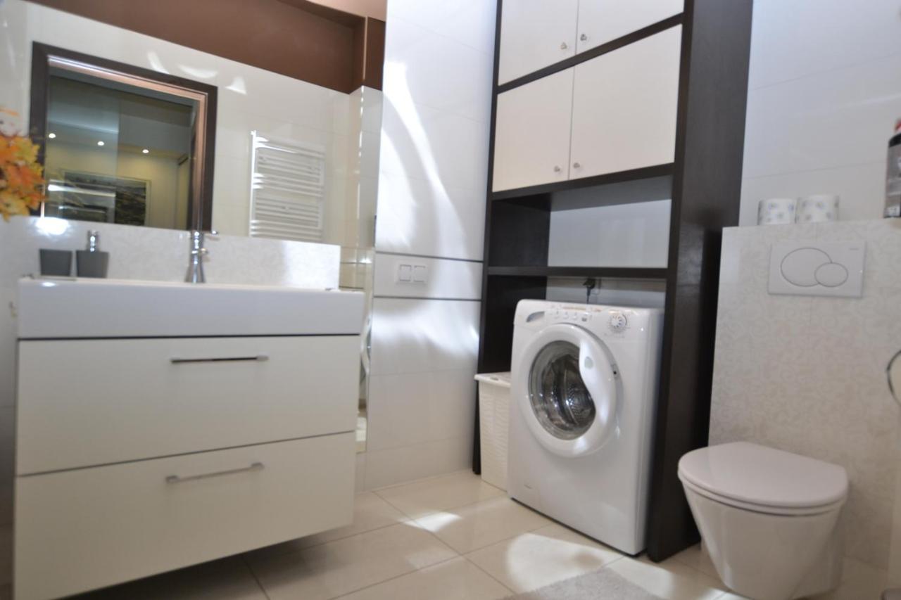 Apartament Bursztynowy Z Garazem -Centrum Gliwic Gliwice Exteriör bild