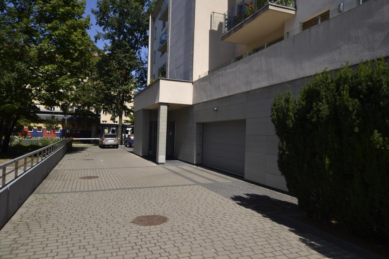 Apartament Bursztynowy Z Garazem -Centrum Gliwic Gliwice Exteriör bild